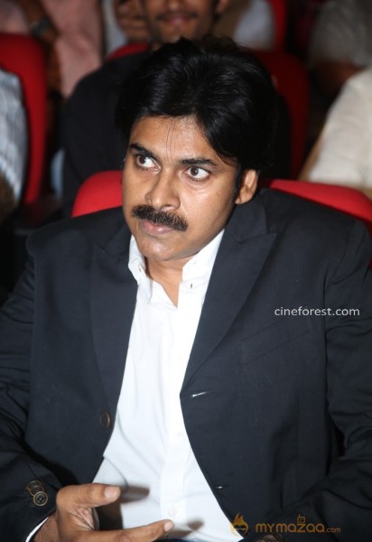 Pawan Kalyan At Attarintiki Daredi Audio Launch Photos