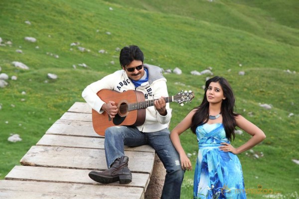 Pawan Kalyan Attarintiki Daaredi Latest Photos