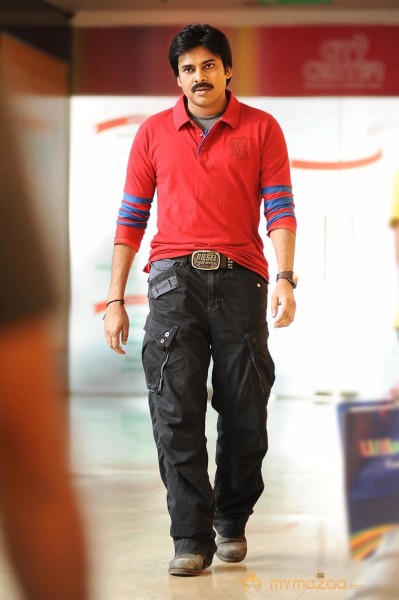 Pawan Kalyan Attarintiki Daaredi Latest Photos