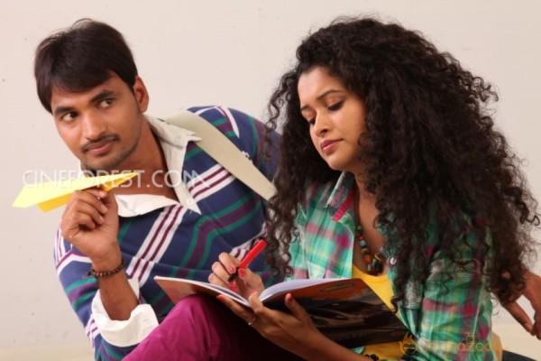 Pora Pove Movie Stills