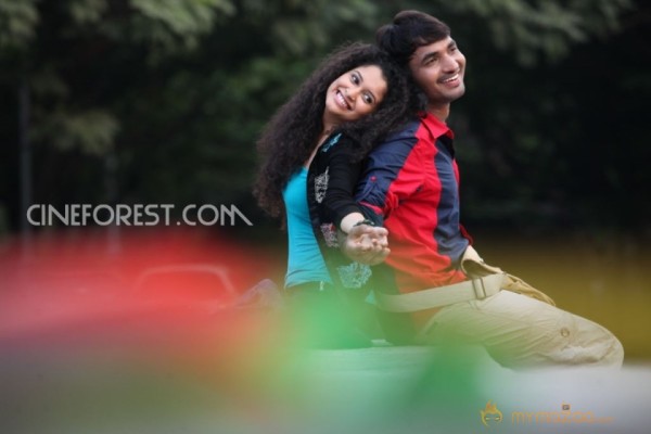 Pora Pove Movie Stills