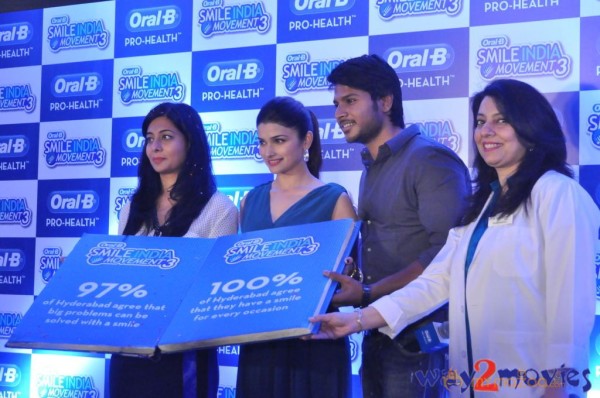  Prachi Desai & Sundeep Kishan Oral B Event 