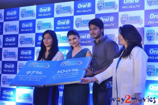  Prachi Desai & Sundeep Kishan Oral B Event 