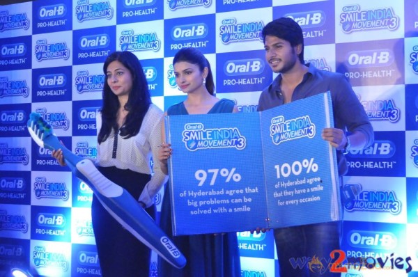  Prachi Desai & Sundeep Kishan Oral B Event 