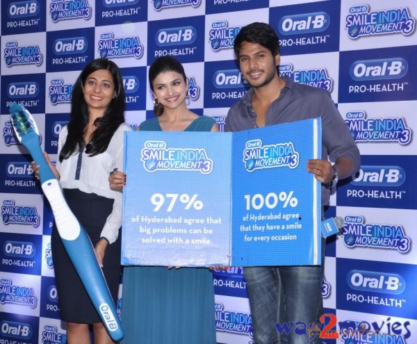  Prachi Desai & Sundeep Kishan Oral B Event 