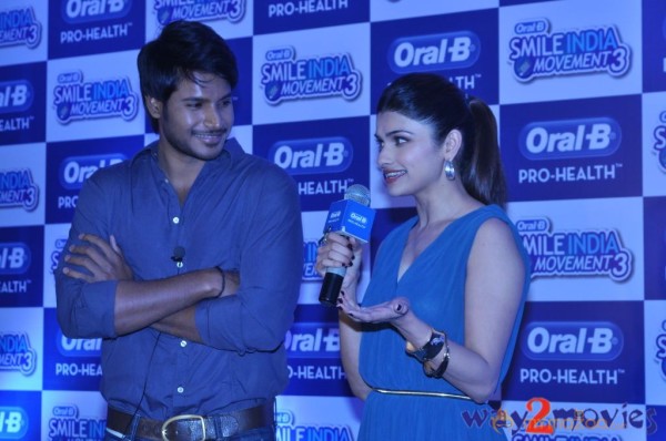  Prachi Desai & Sundeep Kishan Oral B Event 