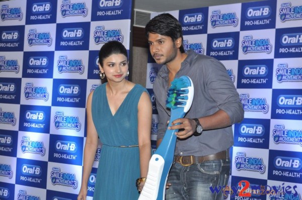  Prachi Desai & Sundeep Kishan Oral B Event 