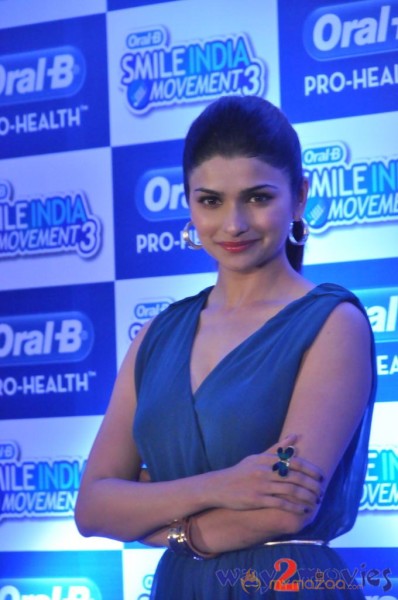  Prachi Desai & Sundeep Kishan Oral B Event 