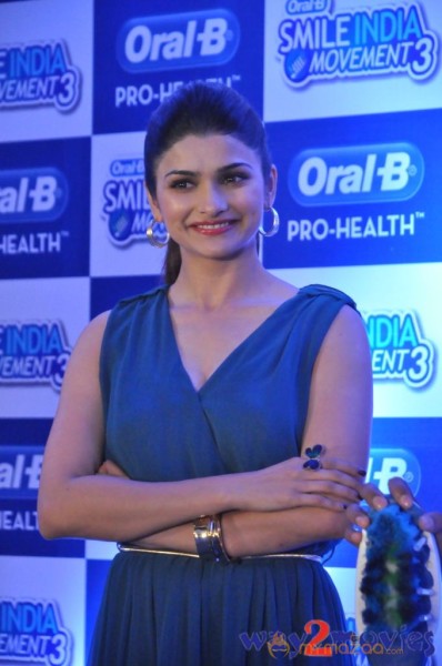  Prachi Desai & Sundeep Kishan Oral B Event 