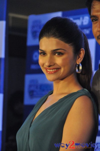  Prachi Desai & Sundeep Kishan Oral B Event 