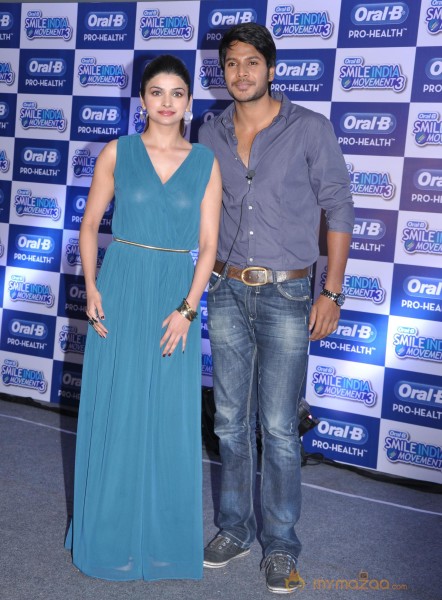  Prachi Desai & Sundeep Kishan Oral B Event 