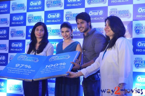  Prachi Desai & Sundeep Kishan Oral B Event 