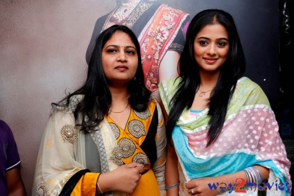 Priyamani Launch Lakme Salon  