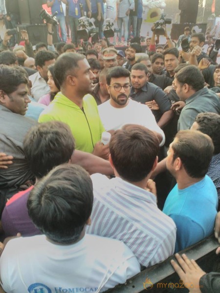 Ram Charan Flagged off Hyderabad 10K Run in Hyderabad