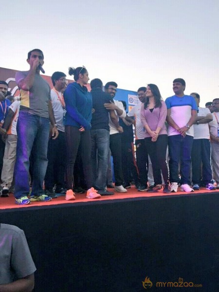 Ram Charan Flagged off Hyderabad 10K Run in Hyderabad