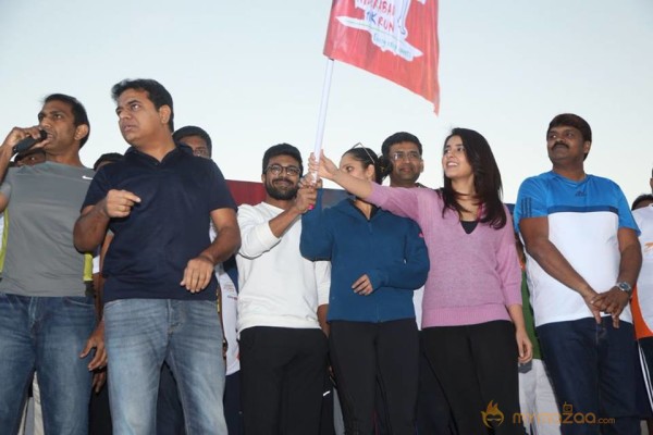 Ram Charan Flagged off Hyderabad 10K Run in Hyderabad