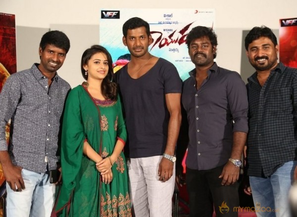 Rayudu Movie Team Press Meet Images