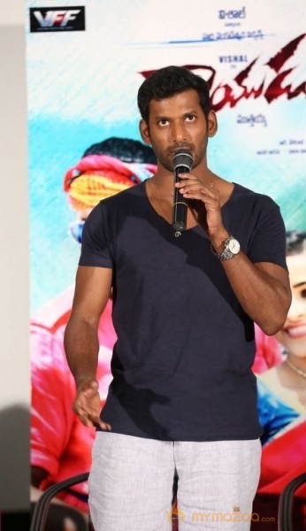 Rayudu Movie Team Press Meet Images