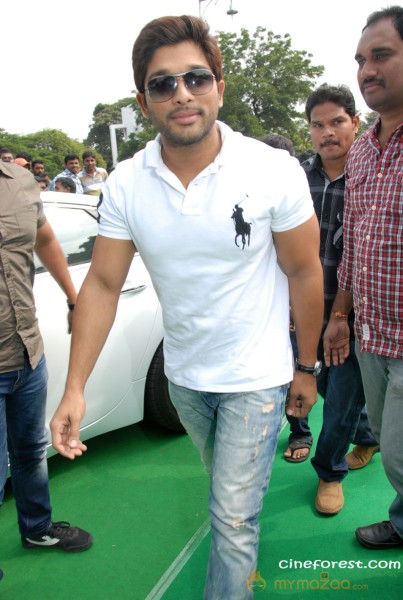 Sai Dharam Tej New Movie Launch Stills