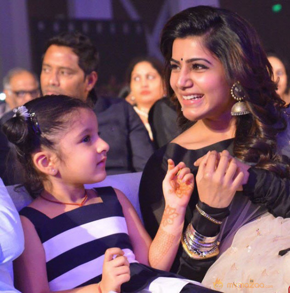 Samantha at Brahmotsavam Audio Launch Pictures