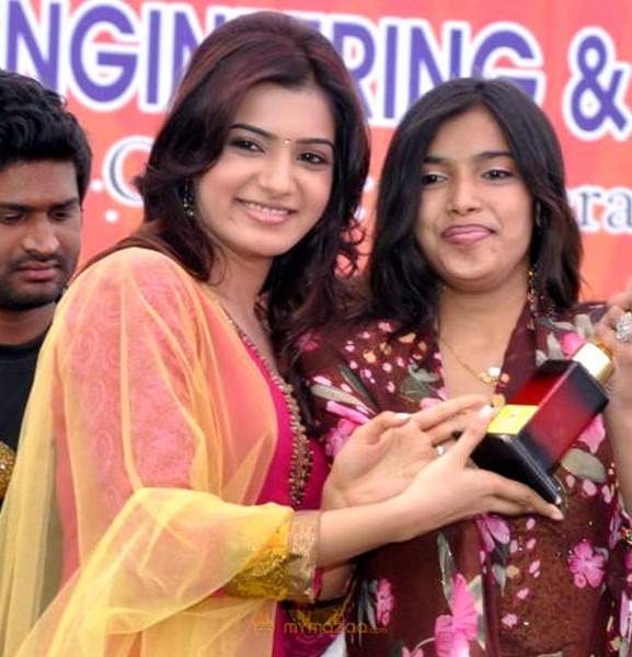 Samantha at Nishitha College Celebrations Gallery