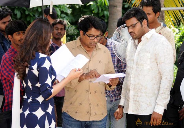  Shourya Movie Working Stills 