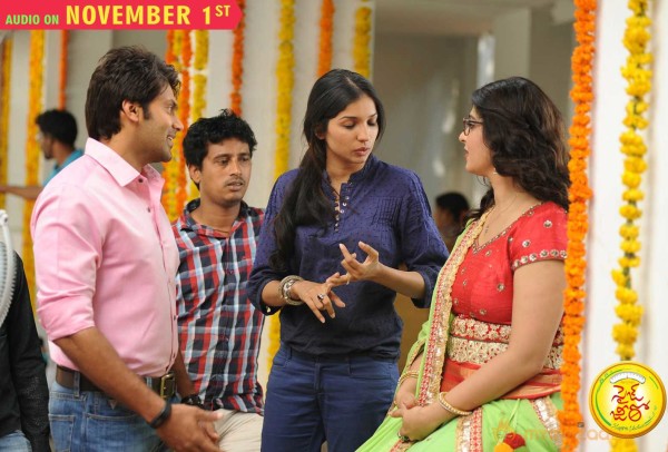  Size Zero Movie Working Stills 