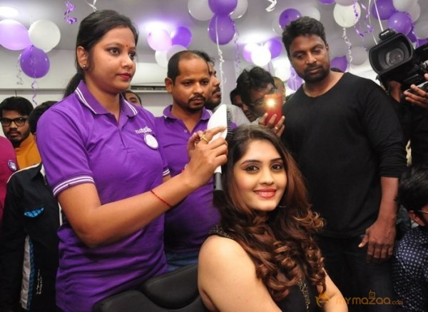 Surabhi at Naturals Franchise Salon Opening