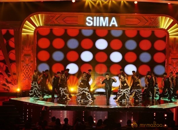 Telugu and Kannada Film Industry SIIMA 2016 Awards Function Stills Day 1