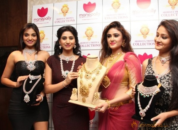 Telugu Hot Models Akshaya Tritaya Celebrations