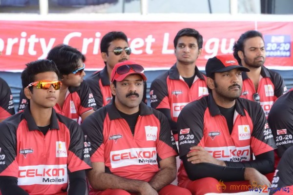 Telugu Warriors & Mumbai Heroes Teams At LB Stadium 