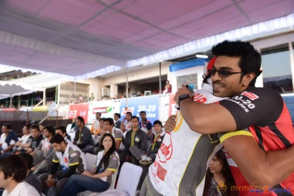 Telugu Warriors & Mumbai Heroes Teams At LB Stadium 