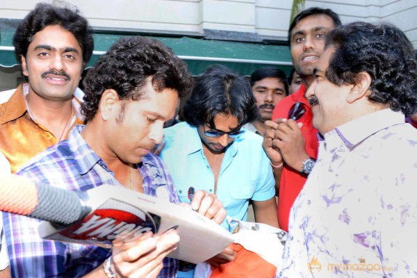 Telugu Warriors Team Meet Sachin Tendulkar & Laxman  