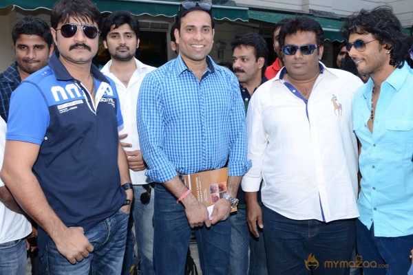 Telugu Warriors Team Meet Sachin Tendulkar & Laxman  