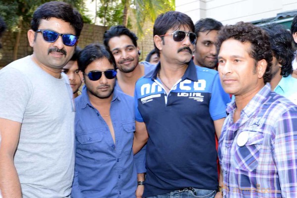 Telugu Warriors Team Meet Sachin Tendulkar & Laxman  