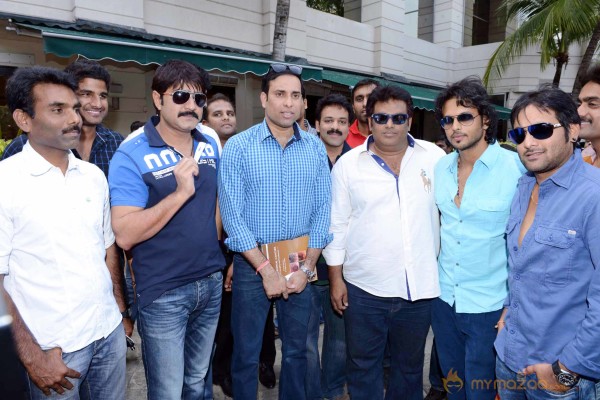 Telugu Warriors Team Meet Sachin Tendulkar & Laxman  