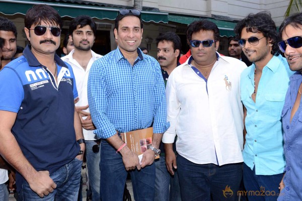 Telugu Warriors Team Meet Sachin Tendulkar & Laxman  