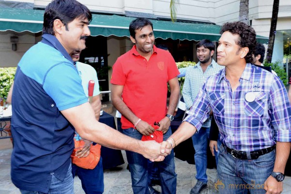 Telugu Warriors Team Meet Sachin Tendulkar & Laxman  