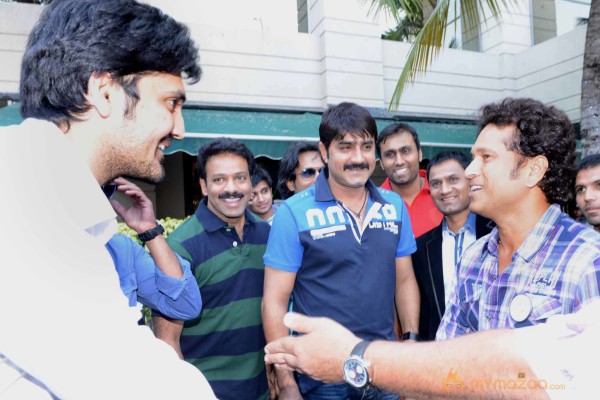 Telugu Warriors Team Meet Sachin Tendulkar & Laxman  