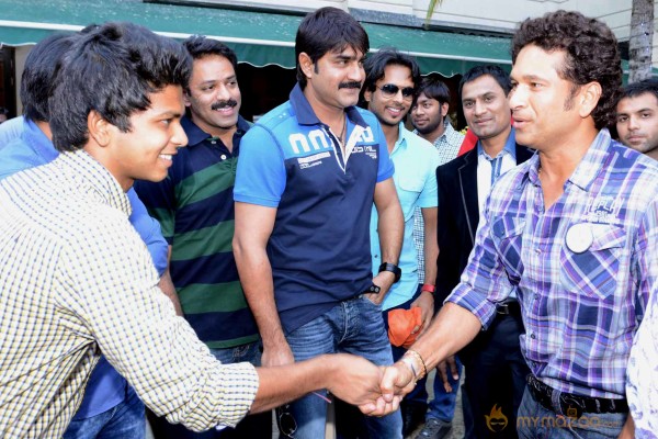 Telugu Warriors Team Meet Sachin Tendulkar & Laxman  