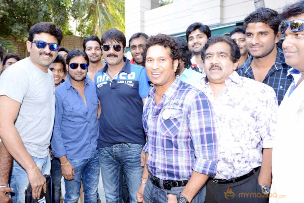 Telugu Warriors Team Meet Sachin Tendulkar & Laxman  