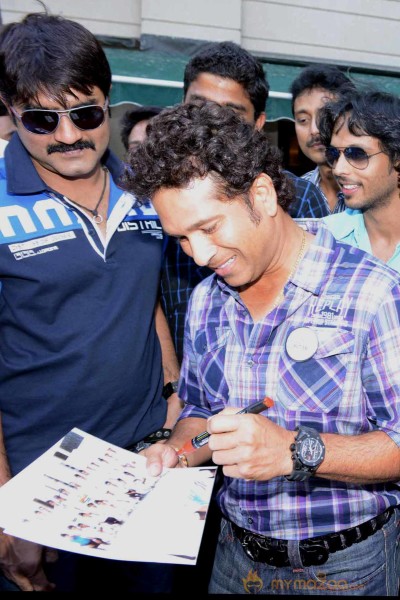 Telugu Warriors Team Meet Sachin Tendulkar & Laxman  