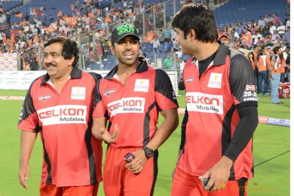 Telugu Warriors Vs Bhojpuri Dabanggs CCL 3 Match Gallery 