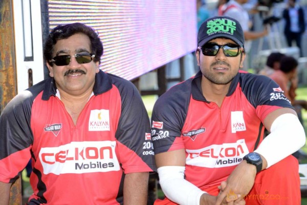 Telugu Warriors Vs Bhojpuri Dabanggs CCL 3 Match Gallery 