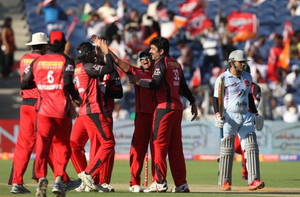 Telugu Warriors Vs Bhojpuri Dabanggs CCL 3 Match Gallery 