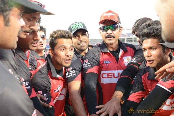 Telugu Warriors Vs Bhojpuri Dabanggs CCL 3 Match Gallery 