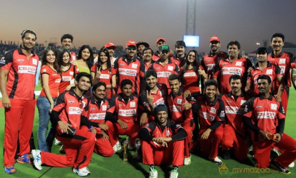 Telugu Warriors Vs Bhojpuri Dabanggs CCL 3 Match Gallery 