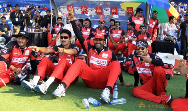 Telugu Warriors Vs Bhojpuri Dabanggs CCL 3 Match Gallery 