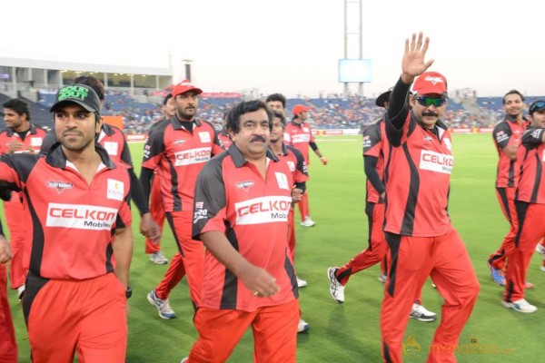 Telugu Warriors Vs Bhojpuri Dabanggs CCL 3 Match Gallery 