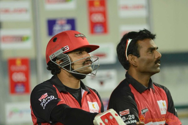 Telugu Warriors Vs Karnataka Bulldozers CCL 3 Match Gallery 